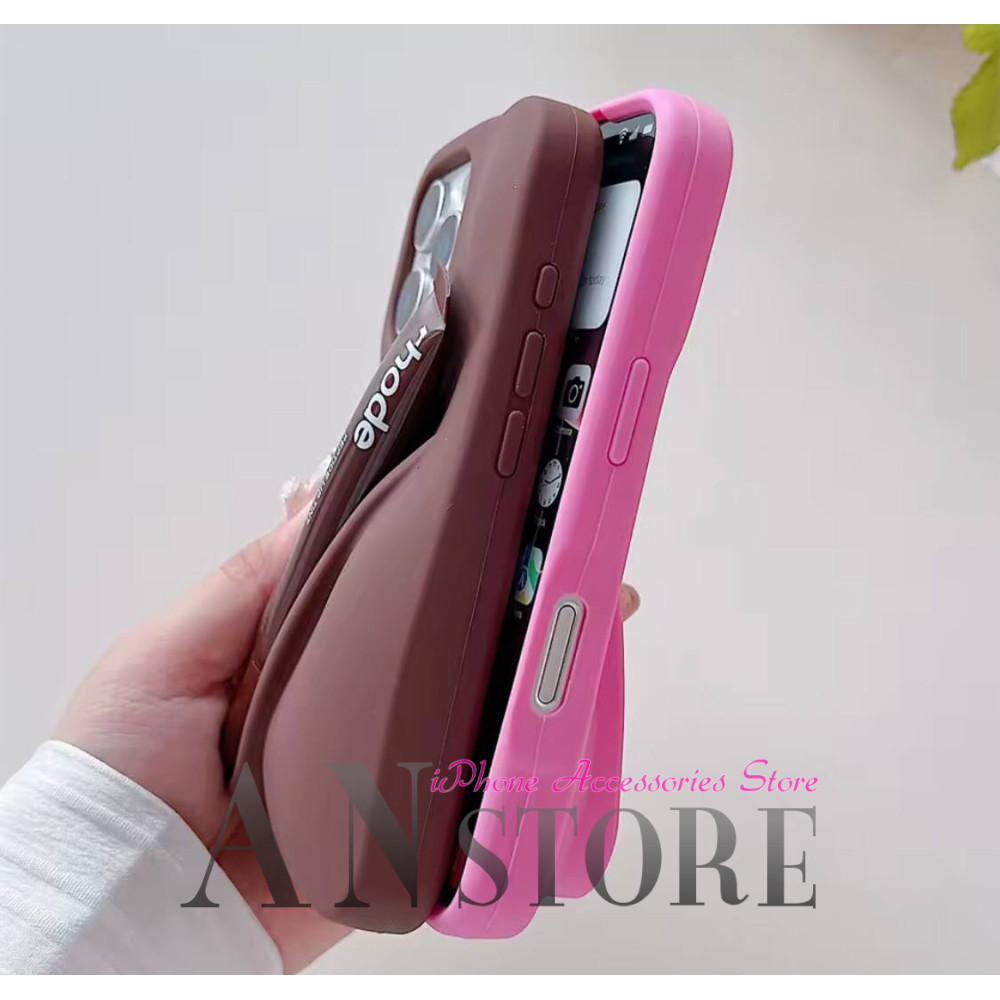 Чохол Rhode на айфон 12 про в рожевому кольорі Shortcake з блиском для губ